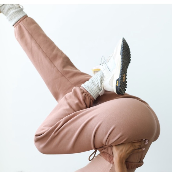 Joah Brown Sweatpants - Picture 2 of 5